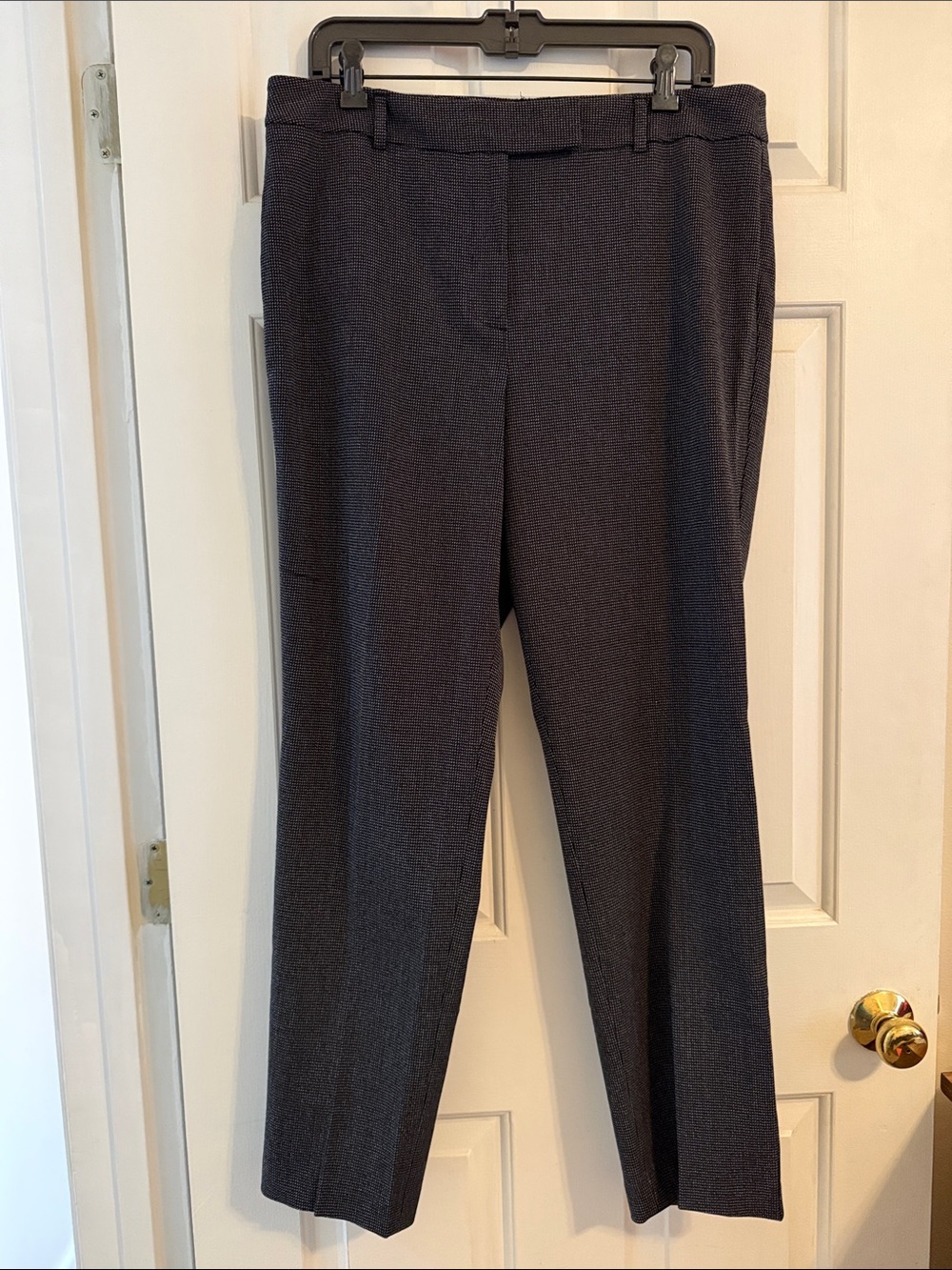 EUC Women's Talbots Classic High Waist Slim Dress Pants, size 12, Black